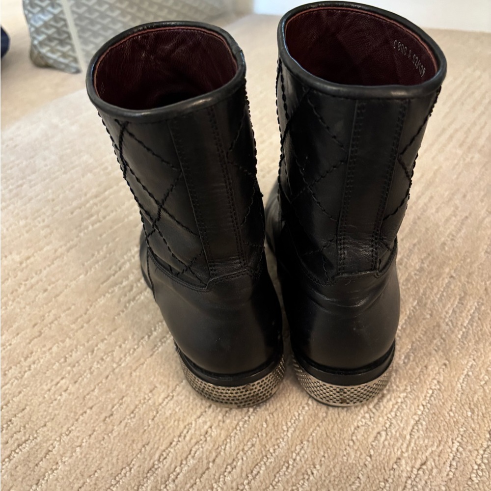 CHANEL Black Ankle Boots with Quilted Design - Picture 4 of 11